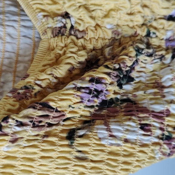 Yellow floral cropped top - Picture 6 of 6